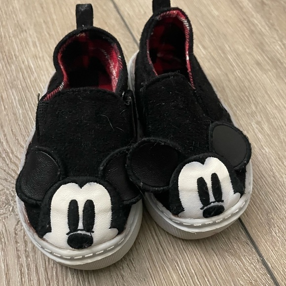 Mickey Mouse Slip On Shoes Toddler size 3 DISNEY - Picture 1 of 8